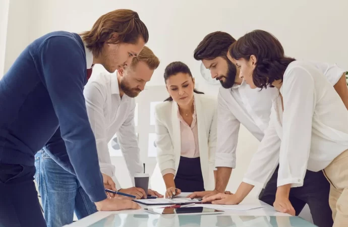 No alcanza una certificación para liderar